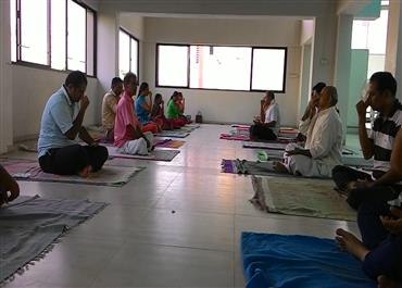 IQE - Yoga